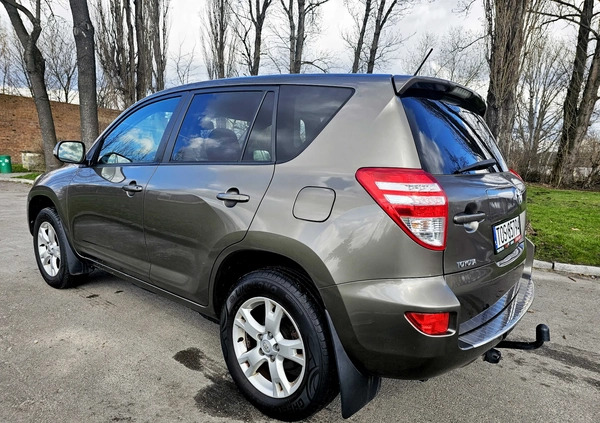 Toyota RAV4 cena 41600 przebieg: 224000, rok produkcji 2009 z Trzebiatów małe 326